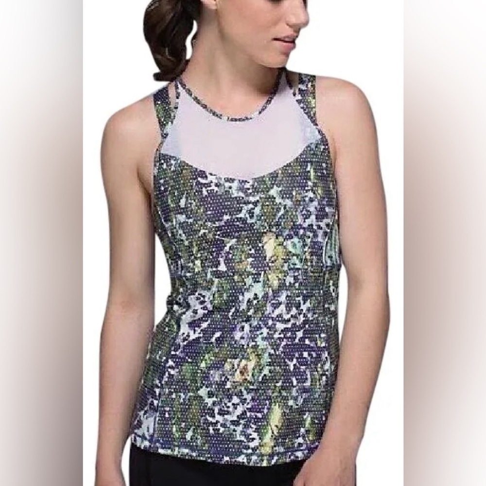 Lululemon Running in the City Tank Top 6 EUC